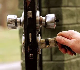 Lock Key Store Boston, MA 617-294-6213 Lock Key Store Boston, MA 617-294-6213 - 13-Re-Key-Locks